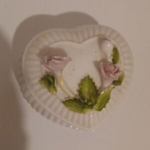 Vtg Shefford Heart-Shaped Ceramic Trinket Box with Pink Roses